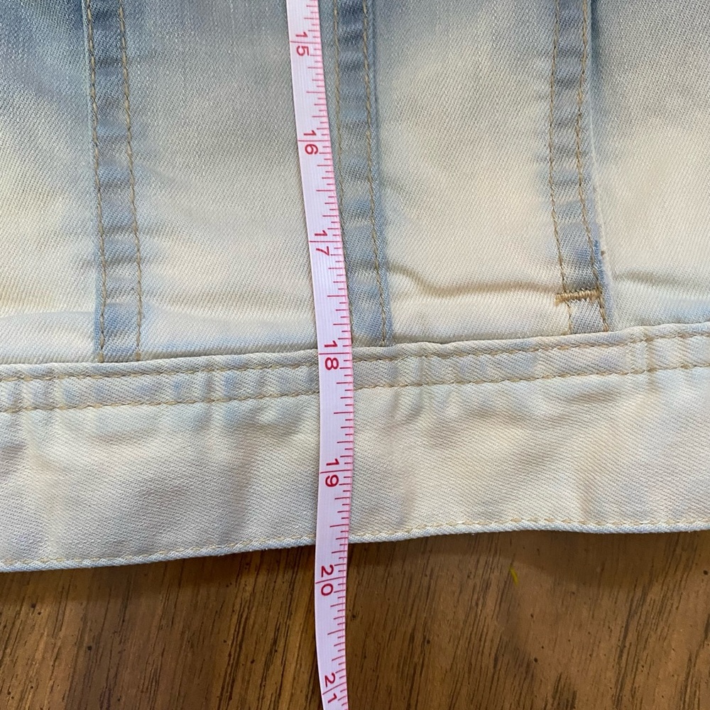 Chico's Platinum Ombre Blue and Cream Jean Jacket Size XXL - Picture 4 of 7